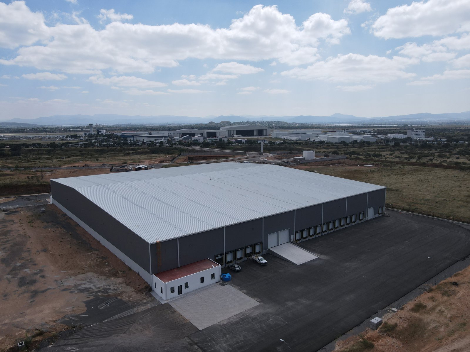 Acceso bodega Chronos MX — Querétaro