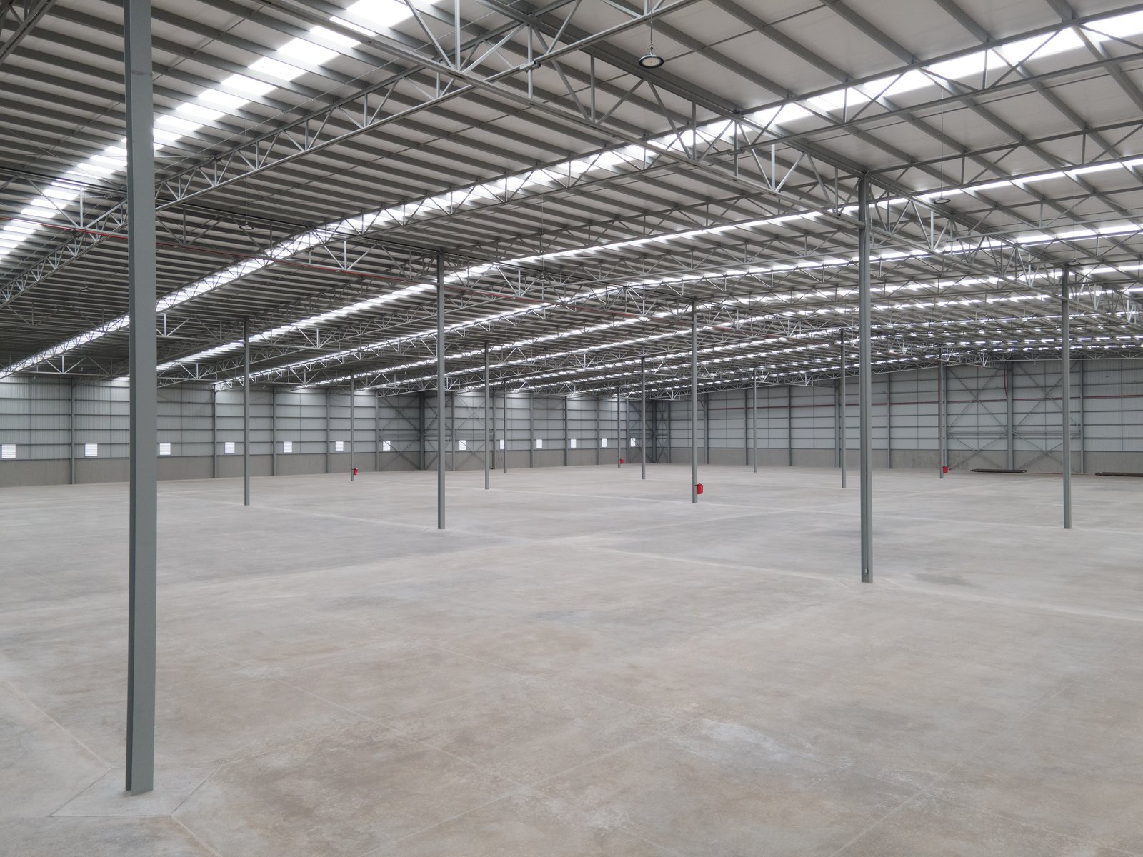 Interior de operaciones de fulfillment — Chronos MX SLP